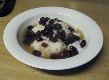 rusinasoppaa riisipuurossa